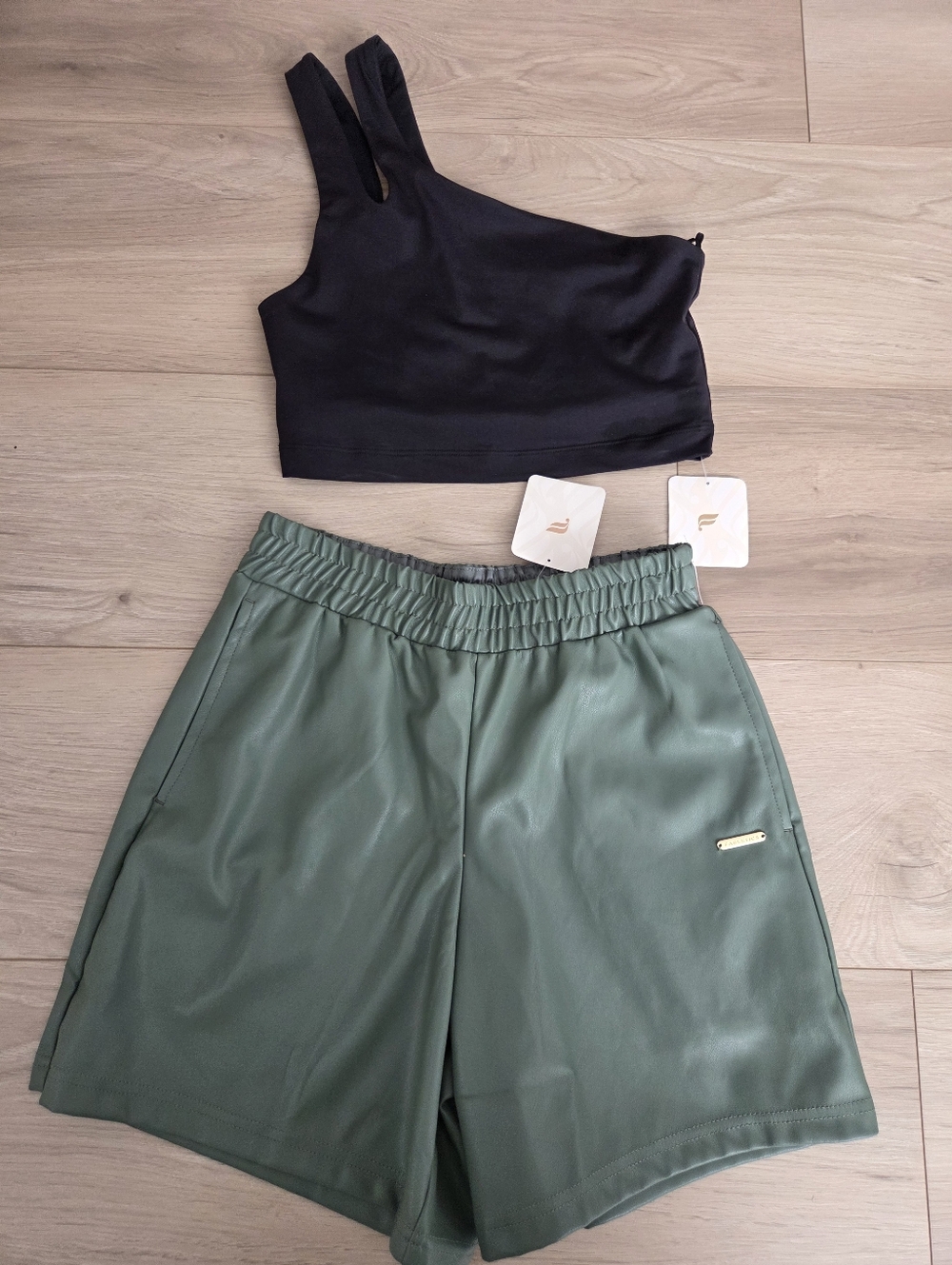 Fabletics Bundle 💚🖤